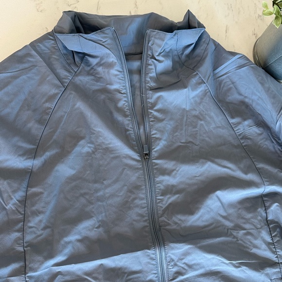 ZYIA Active Drawstring Gray Windbreaker NWT - Picture 6 of 12